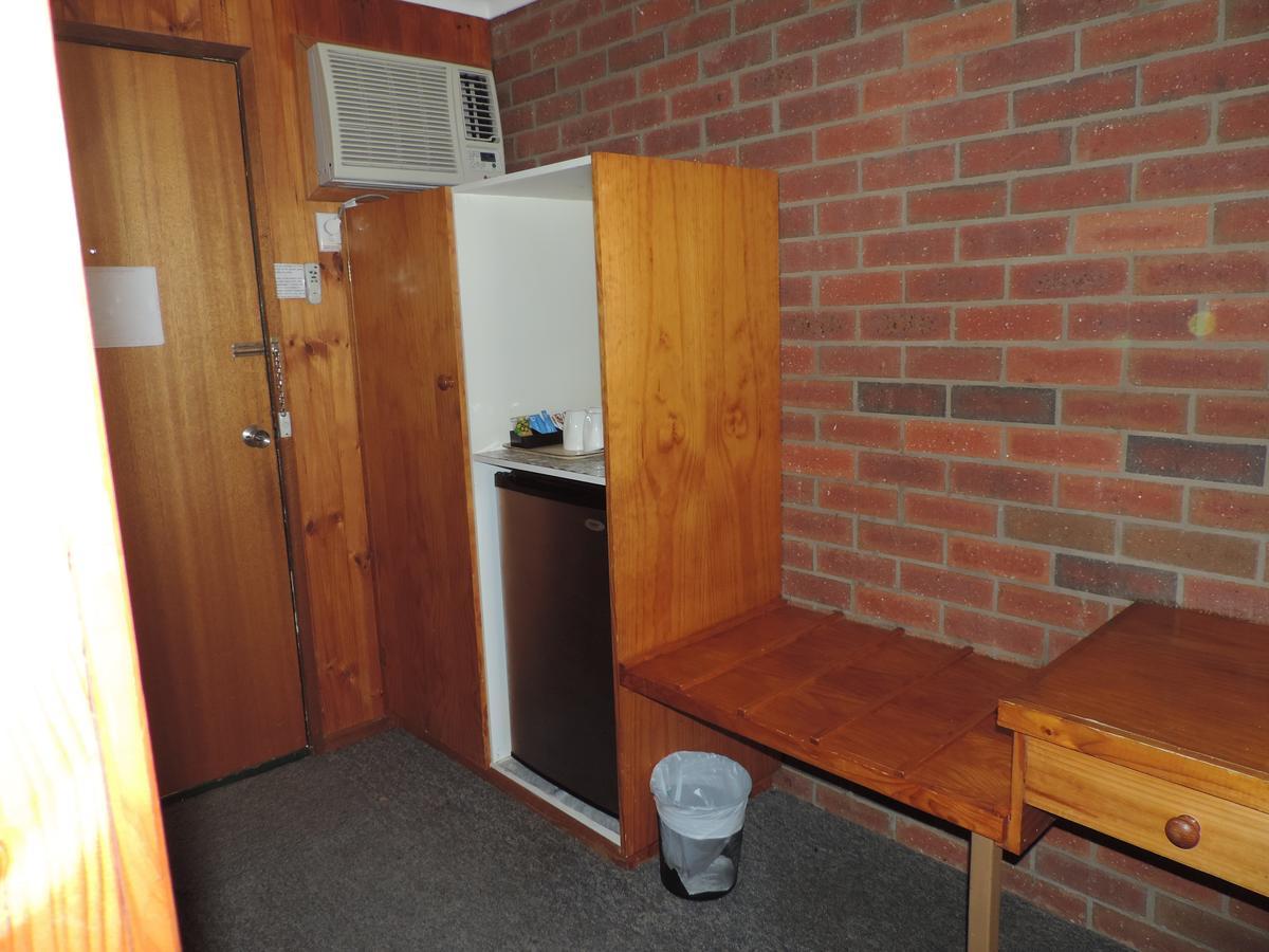 Tooleybuc Country Roads Motor Inn Eksteriør billede